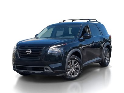 Used 2022 Nissan Pathfinder SV w/ SV Black Package
