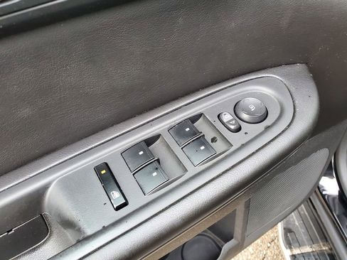 Used 2016 GMC Acadia SL image 16