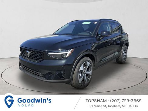 New 2026 Volvo XC40 B5 Plus w/ Climate Package AWD/4WD image 1
