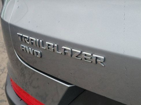 Used 2023 Chevrolet TrailBlazer ACTIV w/ Sun and Liftgate Package image 6