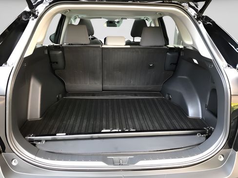 Used 2023 Toyota RAV4 XLE w/ Convenience Package AWD/4WD image 9