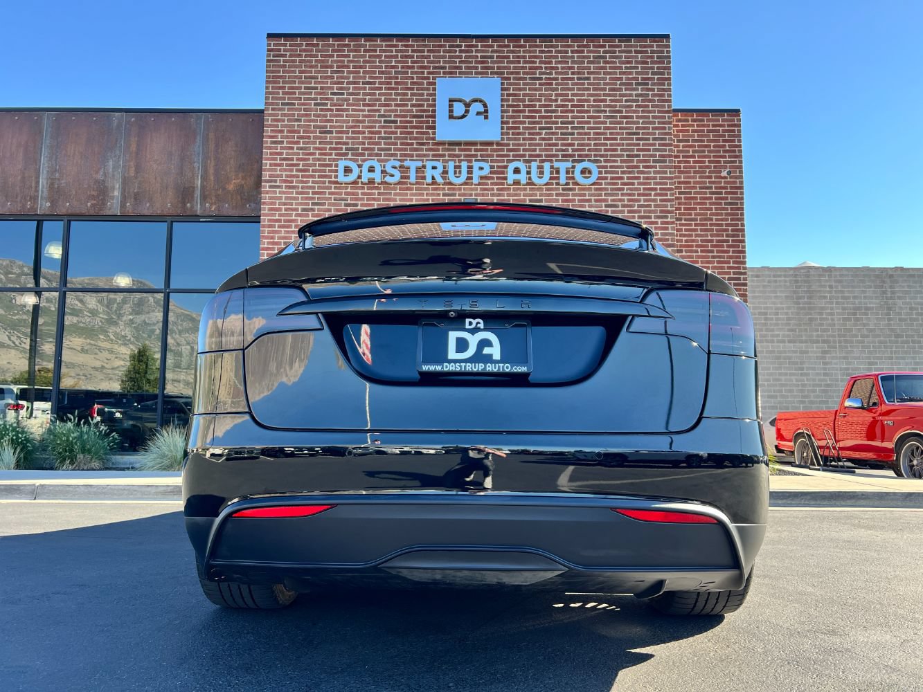 Used 2023 Tesla Model X AWD/4WD image 5