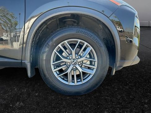 Used 2023 Nissan Rogue S image 13