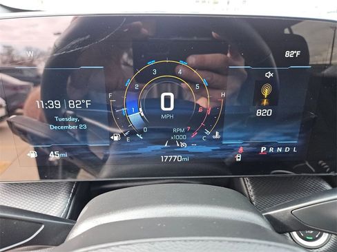 Used 2025 Chevrolet Equinox LT image 18