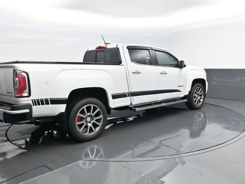 Used 2018 GMC Canyon Denali image 23