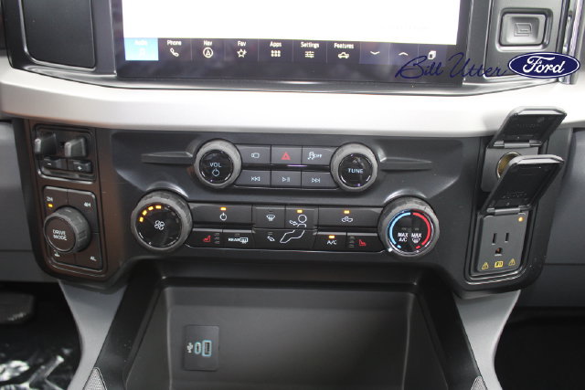 New 2027 Ford F250 XLT w/ XLT Premium Package AWD/4WD image 12