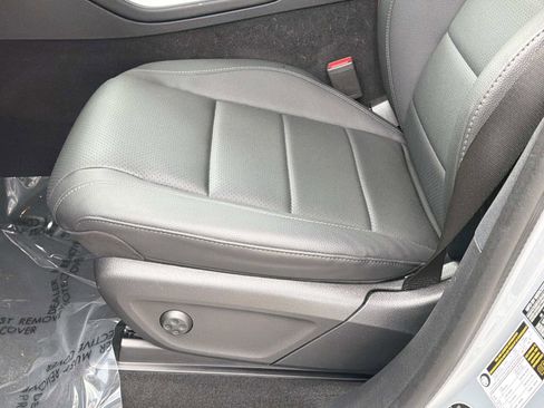 Certified 2025 Mercedes-Benz GLE 450e 4MATIC image 17