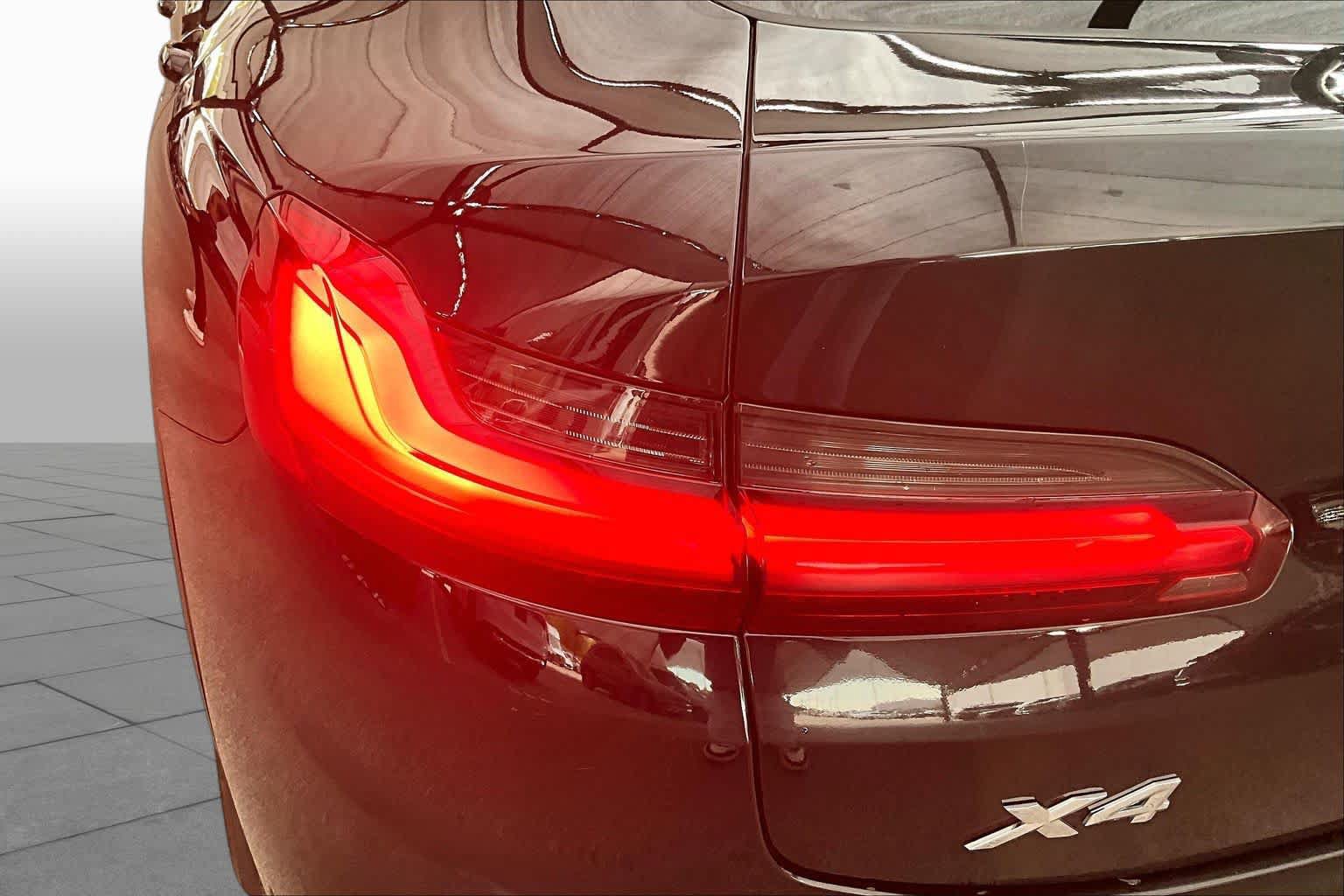 Used 2019 BMW X4 xDrive30i w/ M Sport Package AWD/4WD image 29