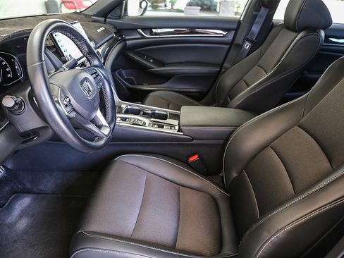 Used 2022 Honda Accord Sport image 17