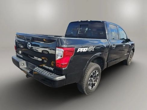 Used 2019 Nissan Titan PRO-4X AWD/4WD image 3
