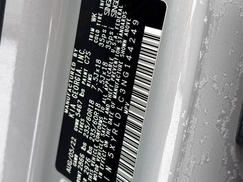 Certified 2022 Kia Sorento S w/ Panoramic Sunroof Package image 16