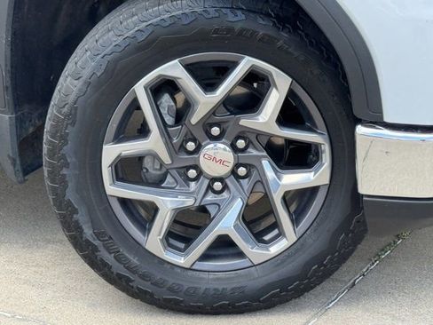 Used 2023 GMC Sierra 1500 SLT w/ SLT Premium Package AWD/4WD image 33