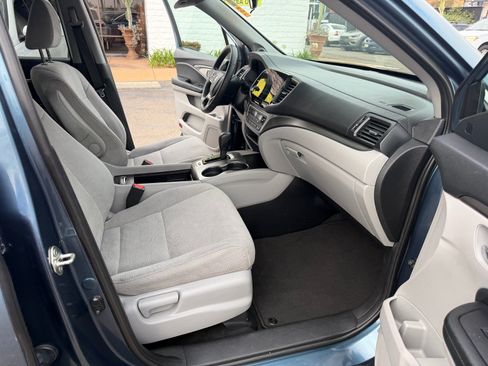Used 2019 Honda Pilot EX image 18