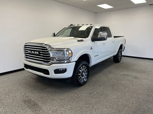 Used 2024 RAM 3500 Limited image 16
