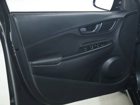 Used 2023 Hyundai Kona SEL image 15