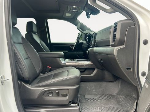 Used 2024 Chevrolet Silverado 2500 LTZ w/ LTZ Plus Package image 10