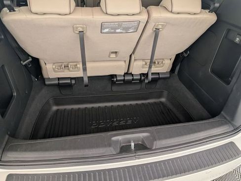Used 2023 Honda Odyssey Elite image 31