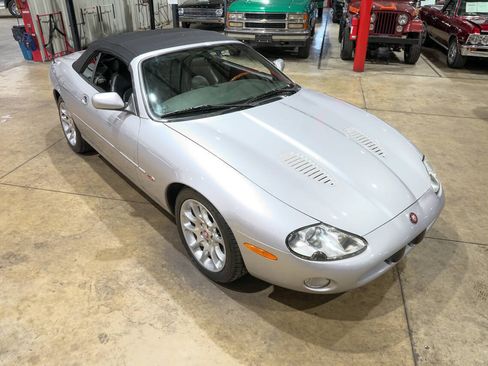 Used 2001 Jaguar XK8 Convertible RWD image 28