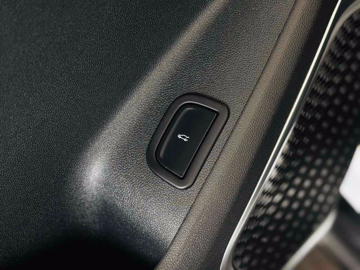 Used 2026 Buick Enclave Sport Touring FWD image 37
