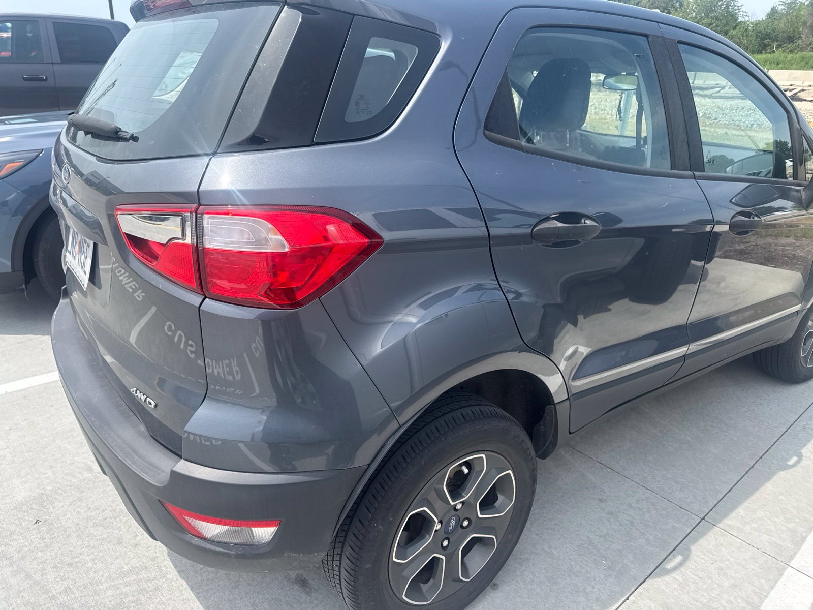 Used 2022 Ford EcoSport S AWD/4WD image 11