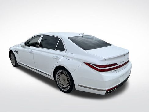 Used 2020 Genesis G90 5.0 Ultimate image 4