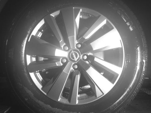 Used 2025 Nissan Pathfinder SV FWD image 12