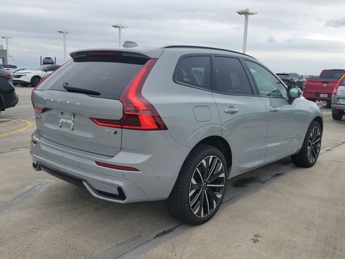 New 2026 Volvo XC60 B5 Ultra w/ Climate Package AWD/4WD image 2