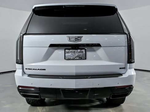 Used 2026 Cadillac Escalade Platinum Sport w/ LPO, ONYX Package AWD/4WD image 11