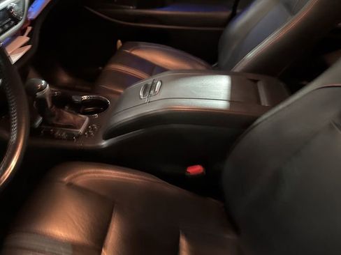 Used 2019 Toyota Highlander SE w/ Nightshade Edition image 9