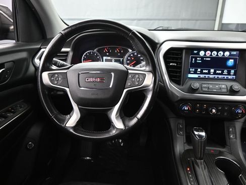 Used 2018 GMC Acadia SLT FWD image 12