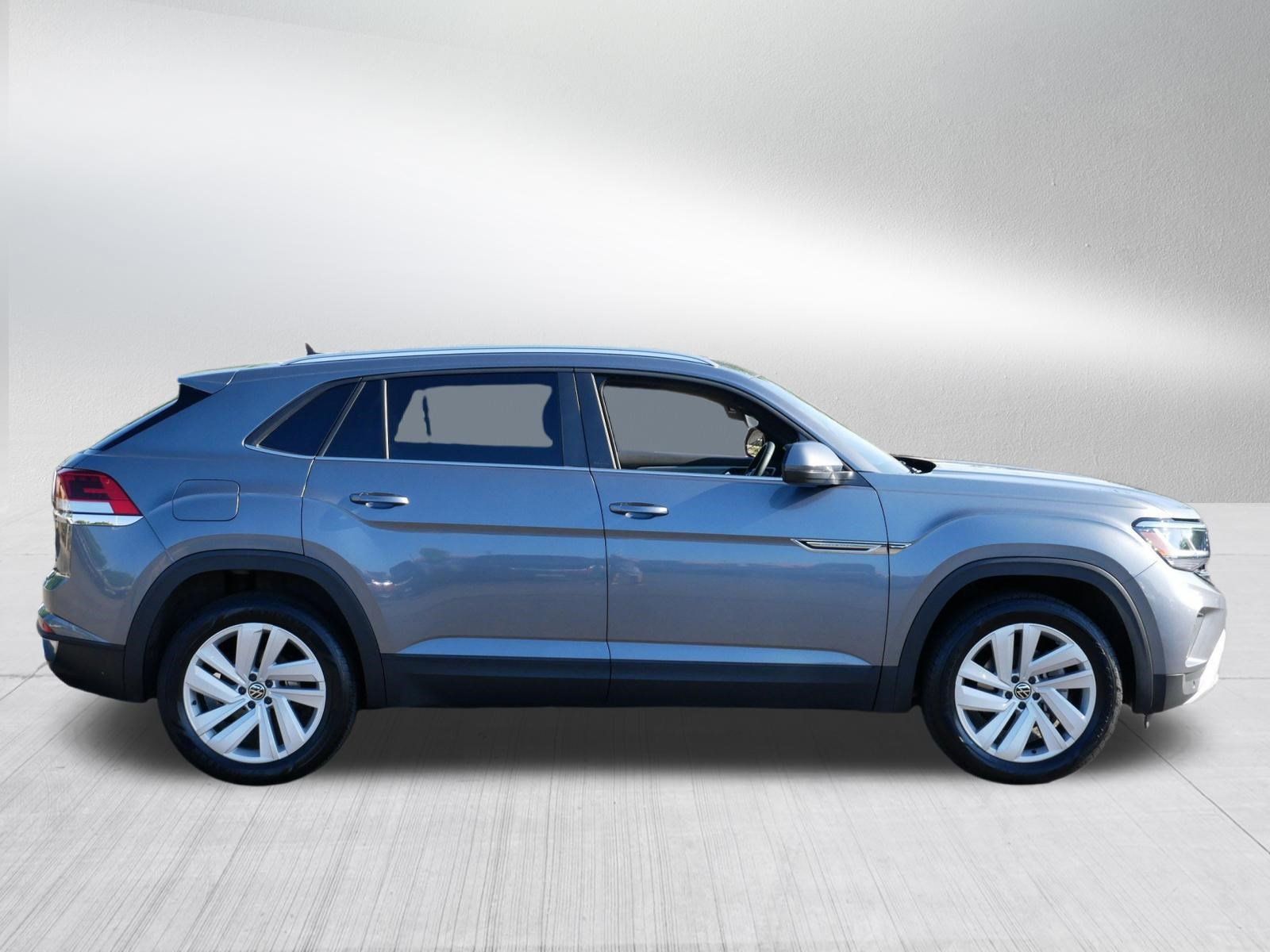 Certified 2023 Volkswagen Atlas Cross Sport SE w/ Panoramic Sunroof Package AWD/4WD image 8