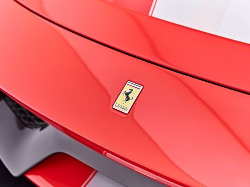 Used 2020 Ferrari 488 Pista Coupe RWD image 28