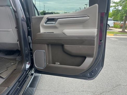 Used 2024 Chevrolet Silverado 1500 LTZ w/ LTZ Convenience Package II AWD/4WD image 21