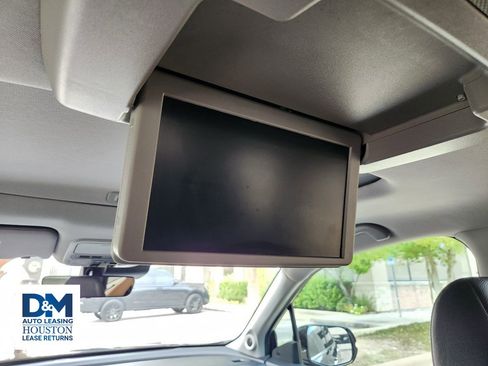 Used 2020 Honda Pilot Touring image 38