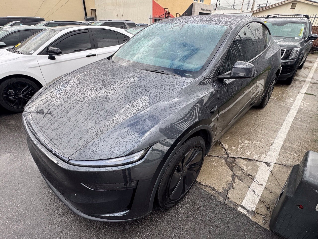 Used 2026 Tesla Model Y 2WD image 2