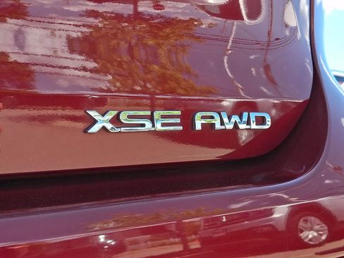 Certified 2024 Toyota Highlander XSE AWD/4WD image 36