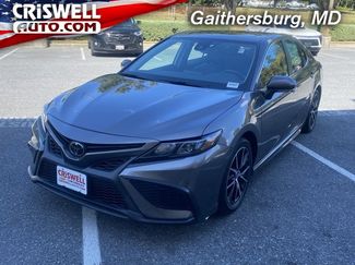 Used 2021 Toyota Camry SE w/ Convenience Package image 1