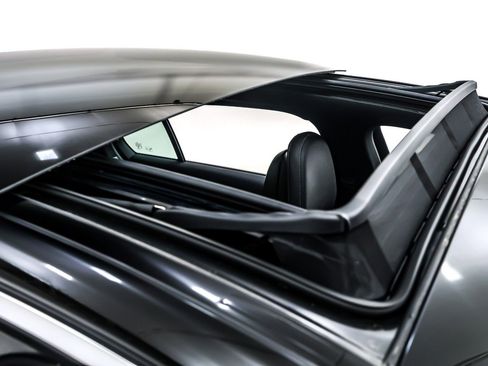 Used 2023 Mercedes-Benz C 300 Sedan image 23