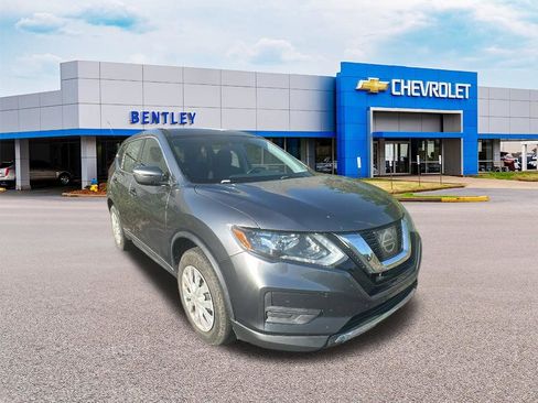 Used 2017 Nissan Rogue S image 7