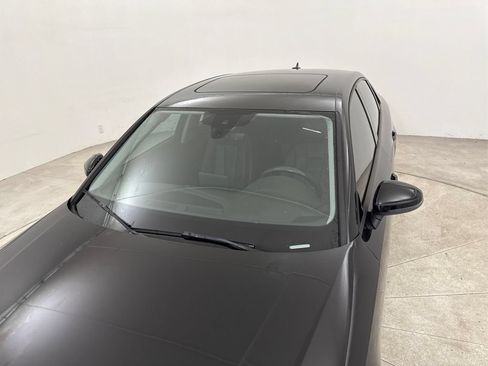 Used 2017 Audi A4 2.0T Premium FWD image 15