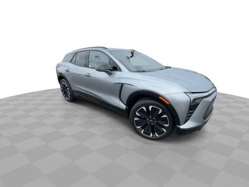 Used 2024 Chevrolet Blazer EV RS AWD/4WD image 2