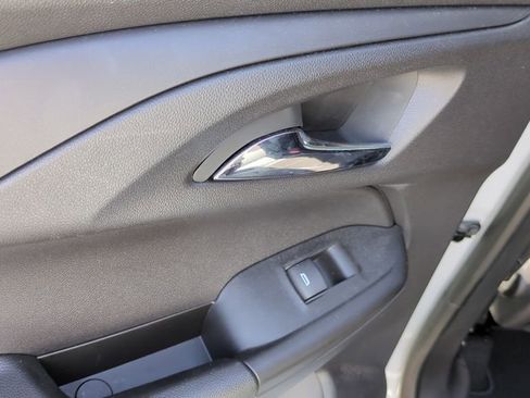 Used 2025 Chevrolet TrailBlazer LS w/ LS Convenience Package image 14