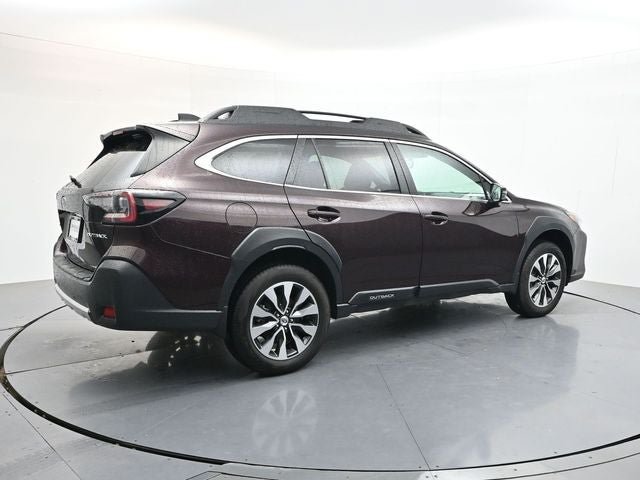 Used 2025 Subaru Outback Limited AWD/4WD image 6
