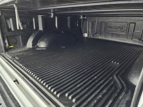 Used 2022 Ford F150 XLT w/ Equipment Group 302A High image 5