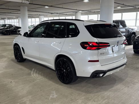 New 2026 BMW X5 sDrive40i w/ M Sport Package image 5