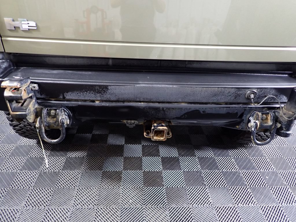 Used 2005 HUMMER H2 SUT w/ Preferred Equipment Group AWD/4WD image 15