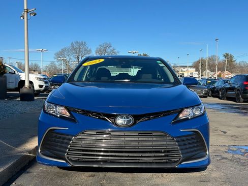 Used 2023 Toyota Camry LE image 3
