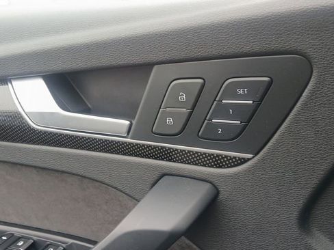 Used 2019 Audi SQ5 Premium Plus AWD/4WD image 19