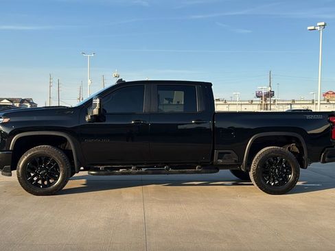 Used 2025 Chevrolet Silverado 2500 LT w/ Trail Boss Package image 8