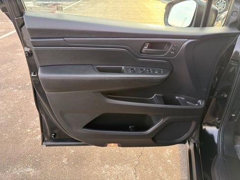Used 2024 Honda Odyssey EX-L image 10